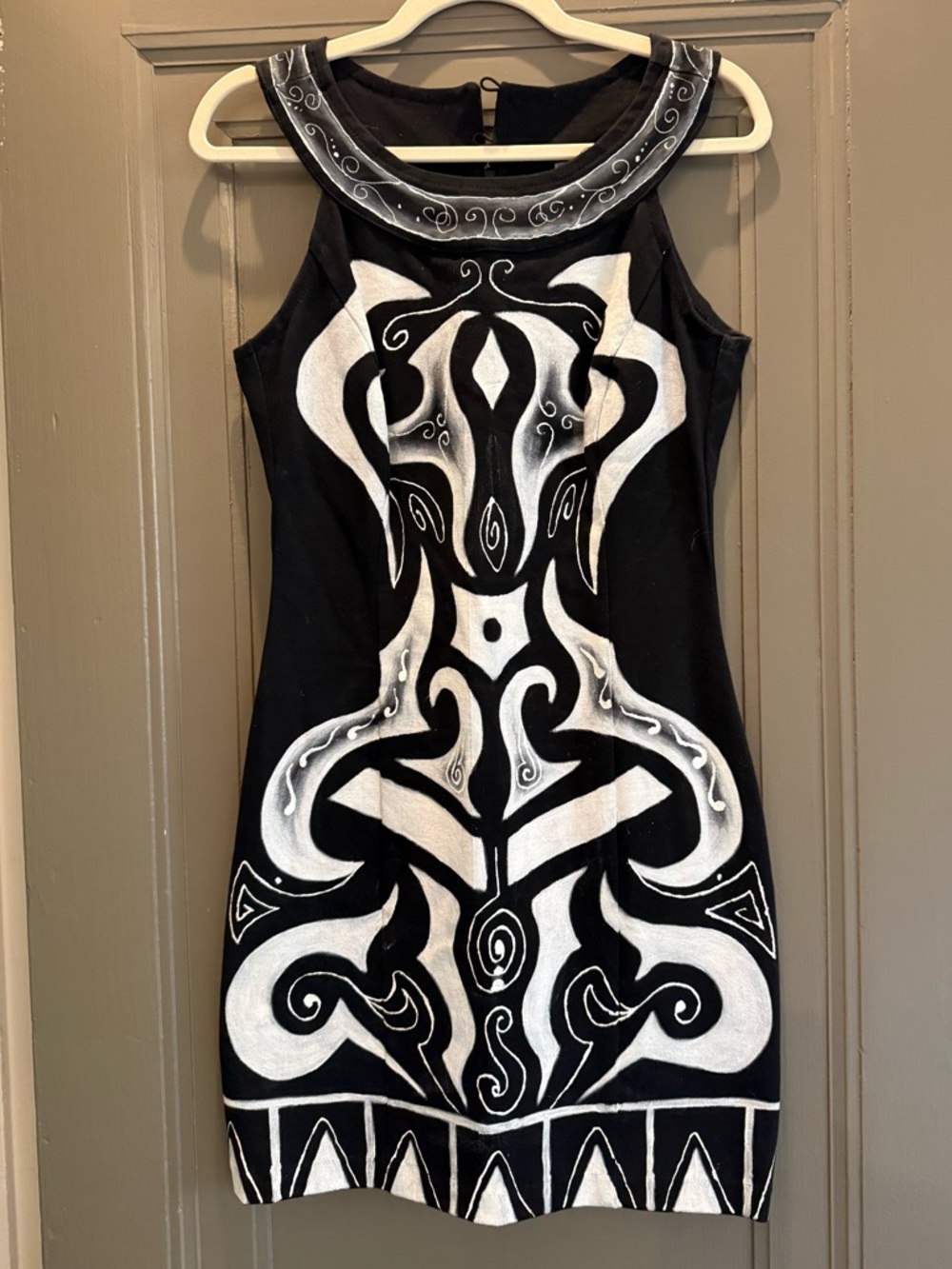 Sindashi hand painted mini dress size M (fits more like a S)